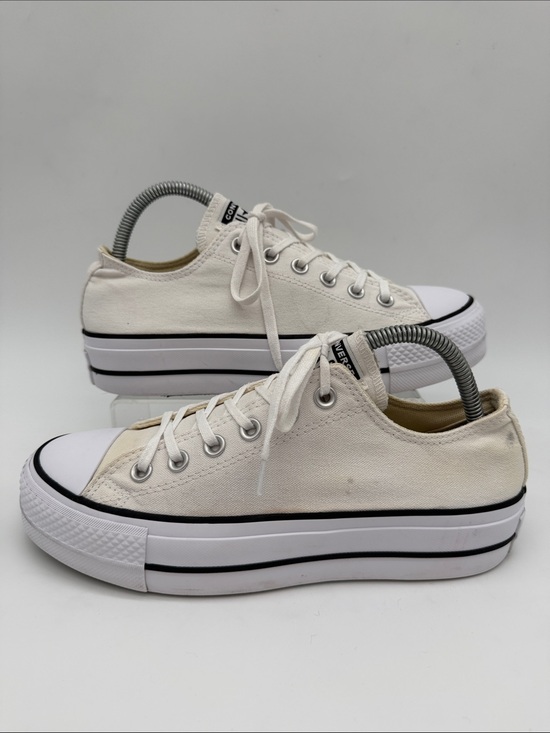 Converse Shoes - Converse Chuck Taylor All Star White Lift Low Platform Womens 8 Sneakers 560251F